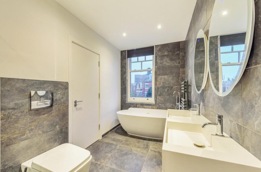 8 bedroom House for sale in Dartmouth Road-view20