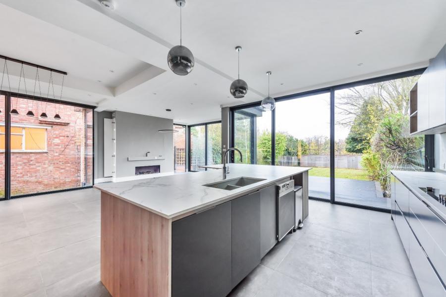 8 bedroom House for sale in Dartmouth Road-view3