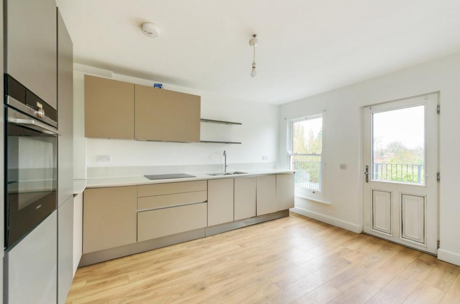 8 bedroom House for sale in Dartmouth Road-view13