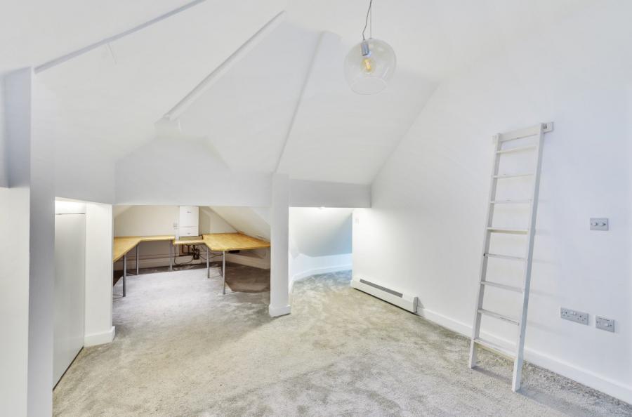 8 bedroom House for sale in Dartmouth Road-view25