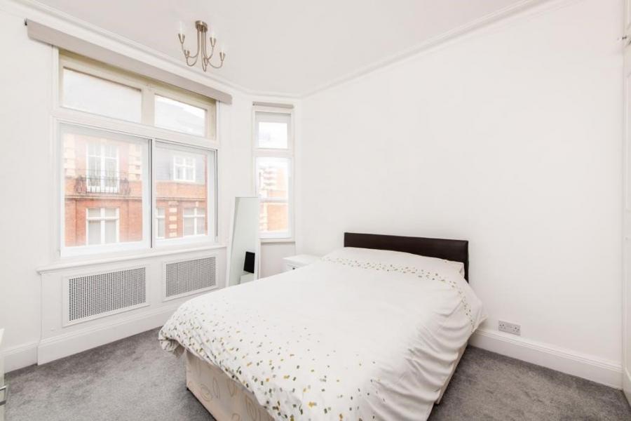 2 bedroom Flat for sale in Aberdeen Court-view6