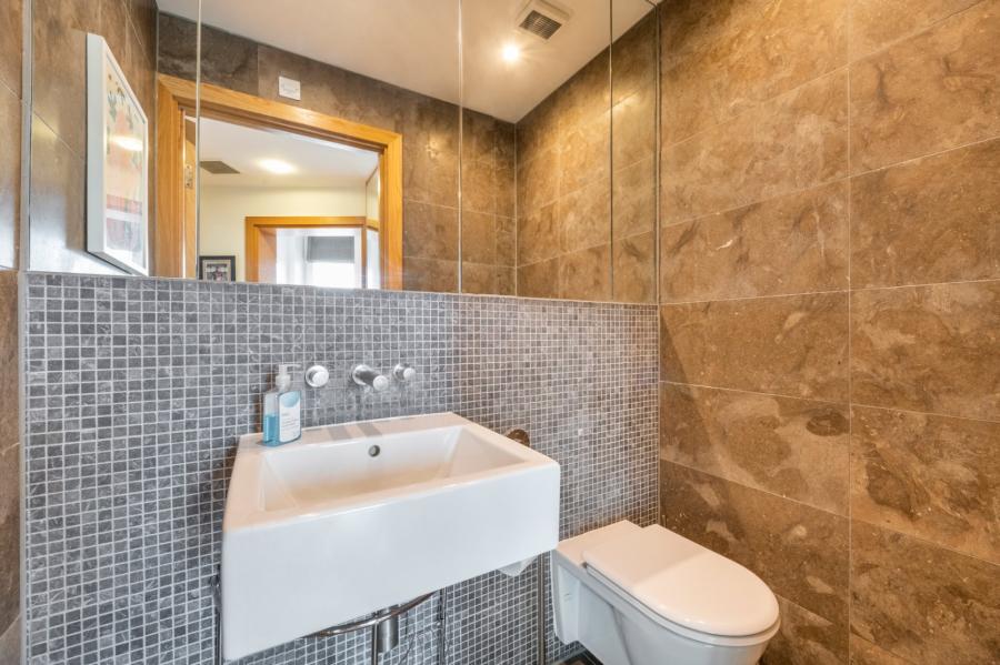 2 bedroom Flat for sale in The Panoramic-view11