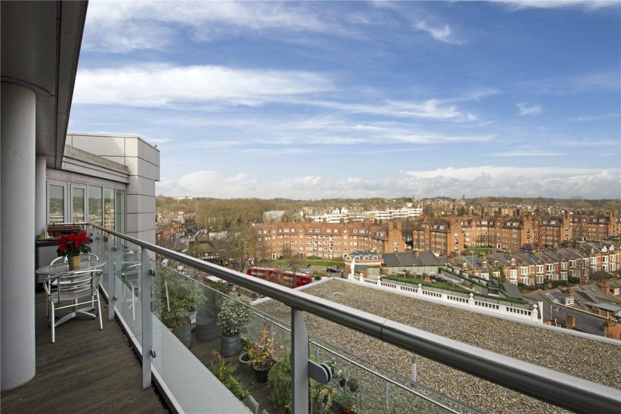 2 bedroom Flat for sale in The Panoramic-view1