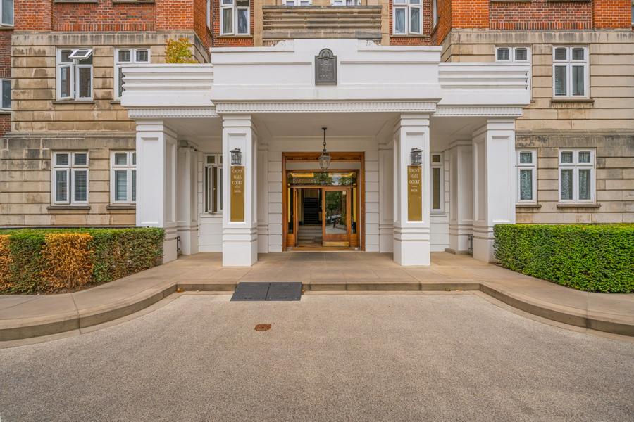 1 bedroom Flat to rent in Grove Hall Court-view18