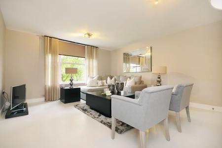 3 bedroom Flat to rent in Boydell Court-List2320
