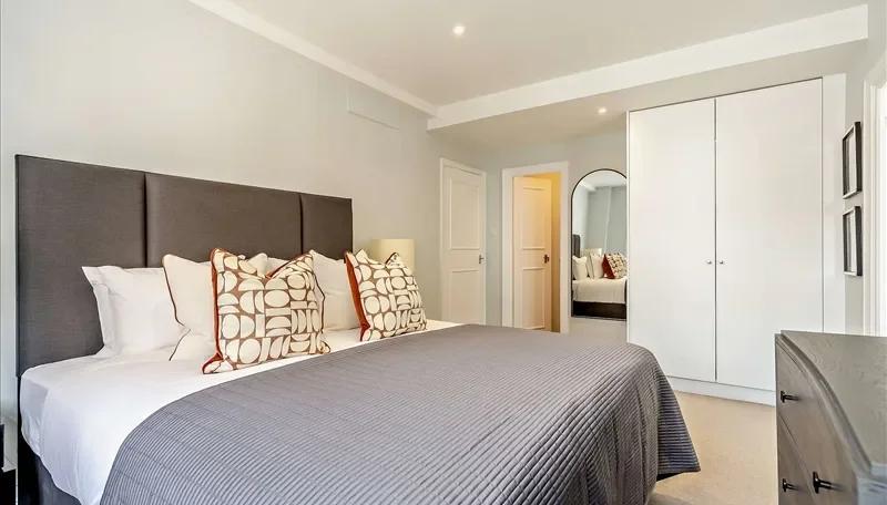 1 bedroom Flat to rent in Hill Street-view6