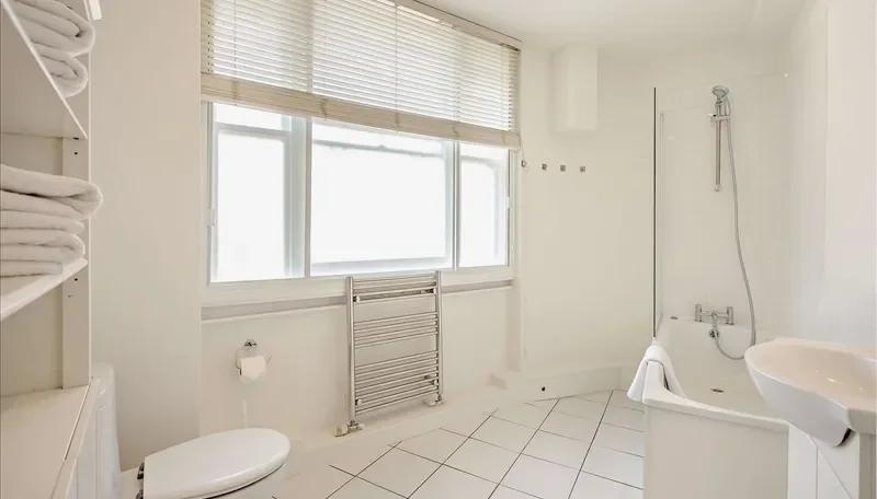 1 bedroom Flat to rent in Hill Street-view8
