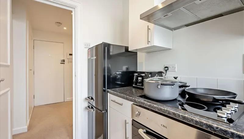 1 bedroom Flat to rent in Hill Street-view5