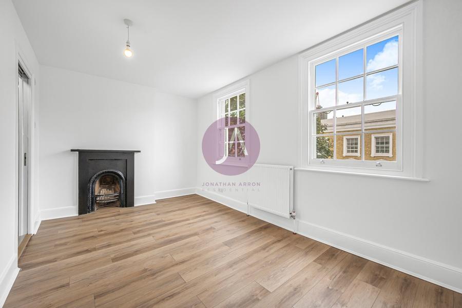 2 bedroom Flat to rent in Caledonian Road-view5