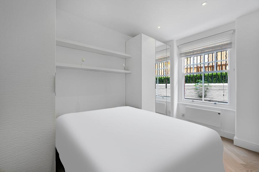 1 bedroom Flat to rent in Marlborough-view4