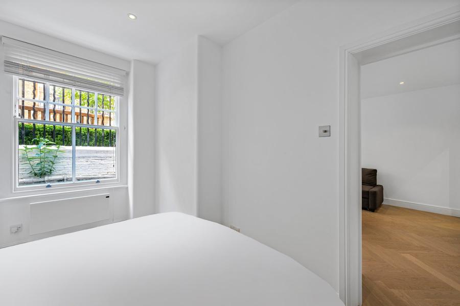 1 bedroom Flat to rent in Marlborough-view12