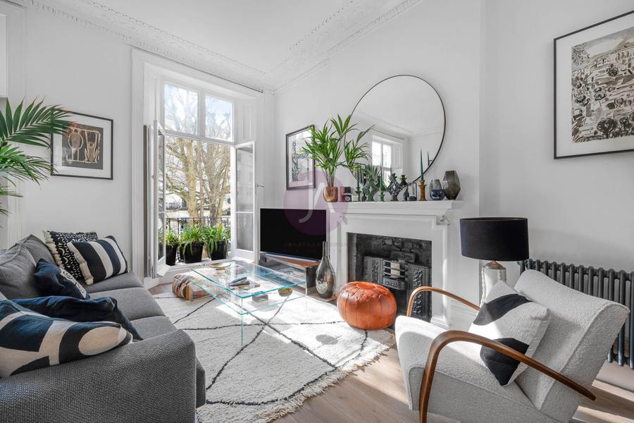 1 bedroom Flat to rent in Clarendon Gardens-view9