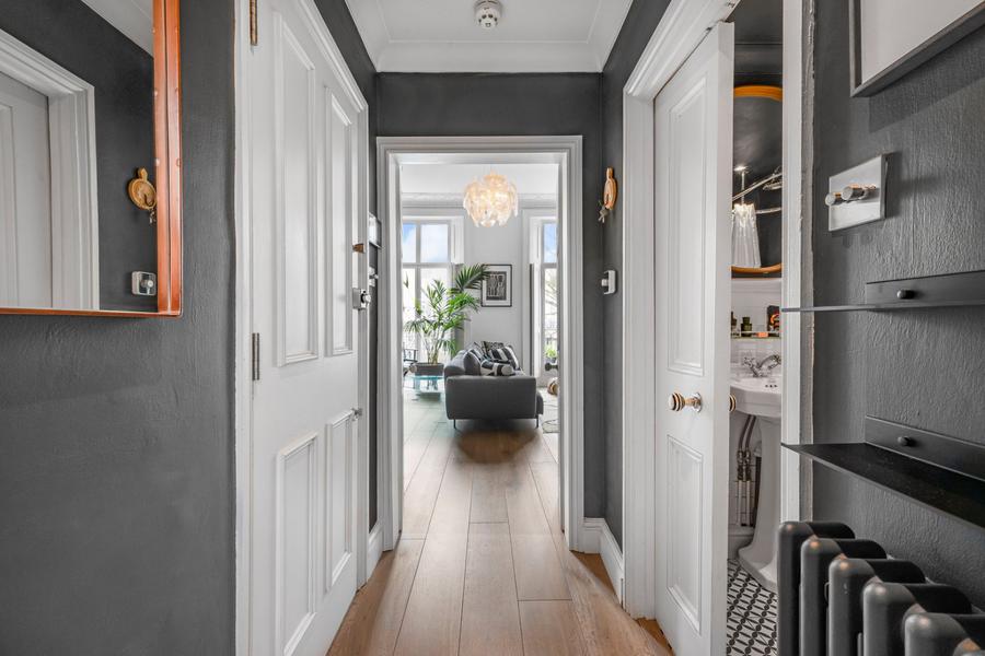 1 bedroom Flat to rent in Clarendon Gardens-view8