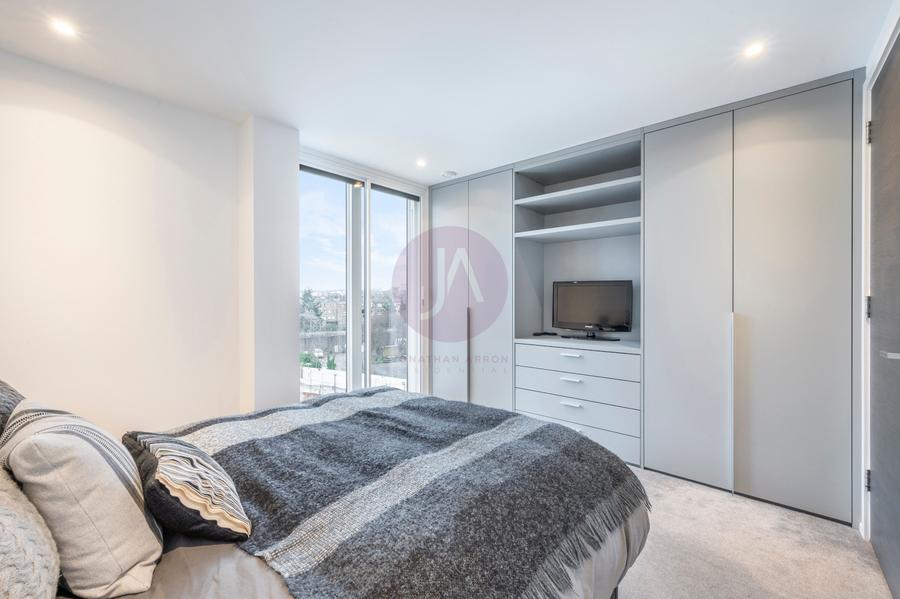 1 bedroom Flat to rent in Canterbury House-view7