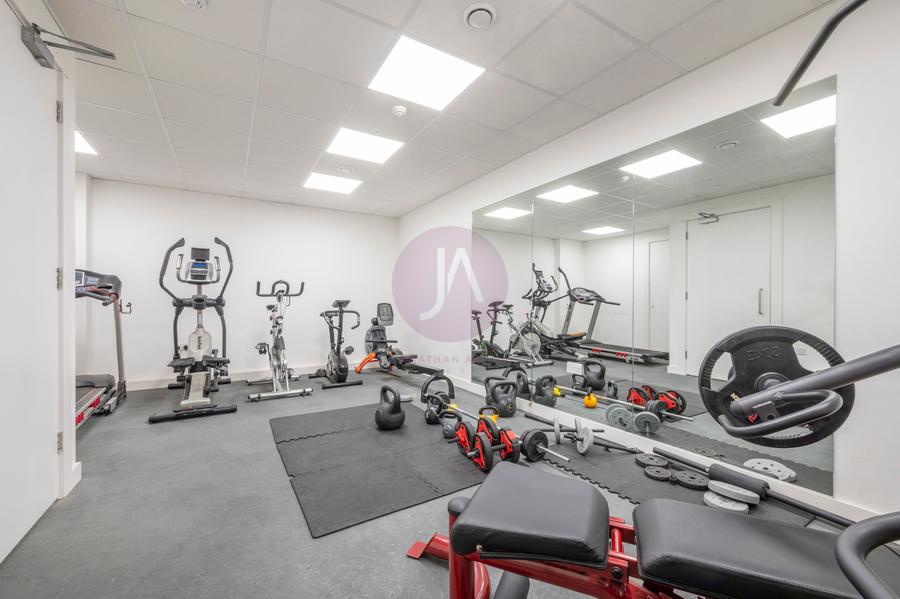 1 bedroom Flat to rent in Canterbury House-view8