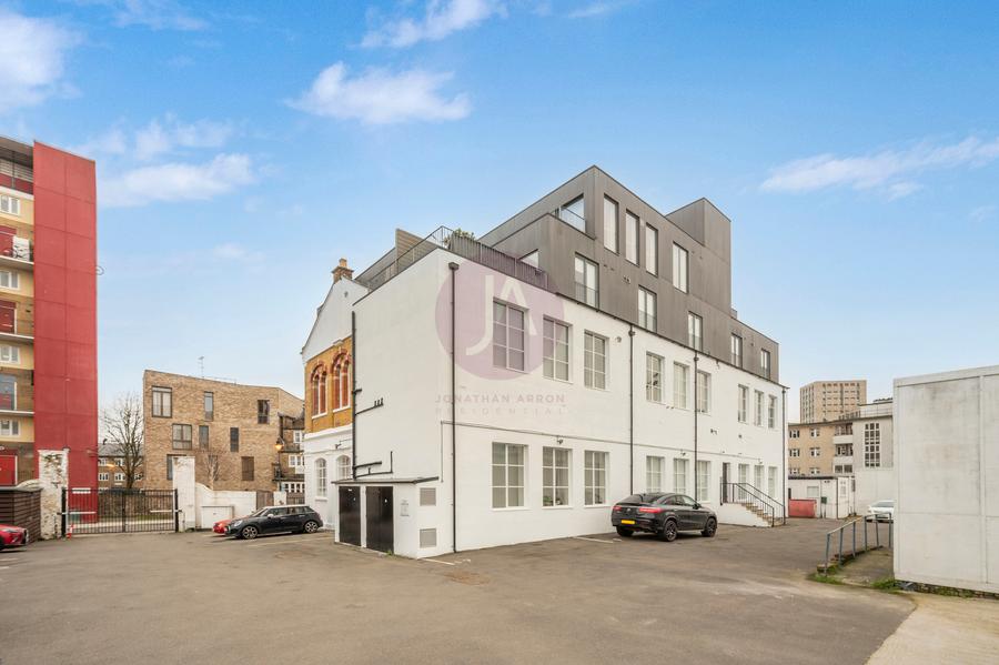 1 bedroom Flat to rent in Canterbury House-view9