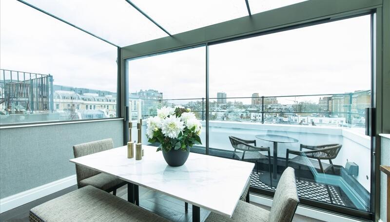 2 bedroom Flat to rent in Prince of Wales Terrace-view10