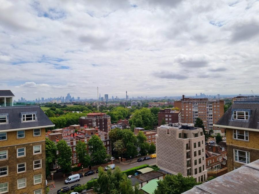3 bedroom Flat to rent in Boydell Court-view11