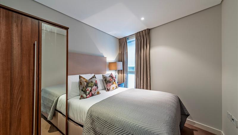 3 bedroom Flat to rent in 4B Merchant Square East-view9