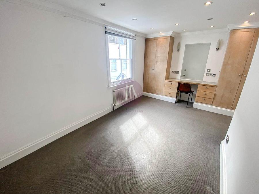 3 bedroom House to rent in Ryders Terrace-view6