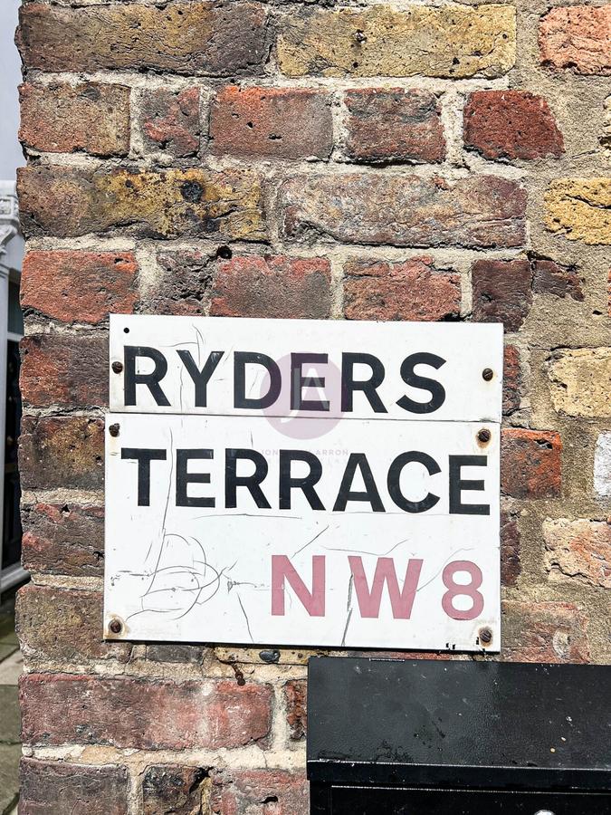 3 bedroom House to rent in Ryders Terrace-view13