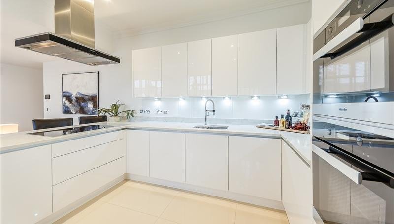2 bedroom Flat to rent in Palace Wharf-view3