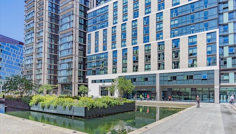 3 bedroom Flat to rent in 4b Merchant Square East-view10