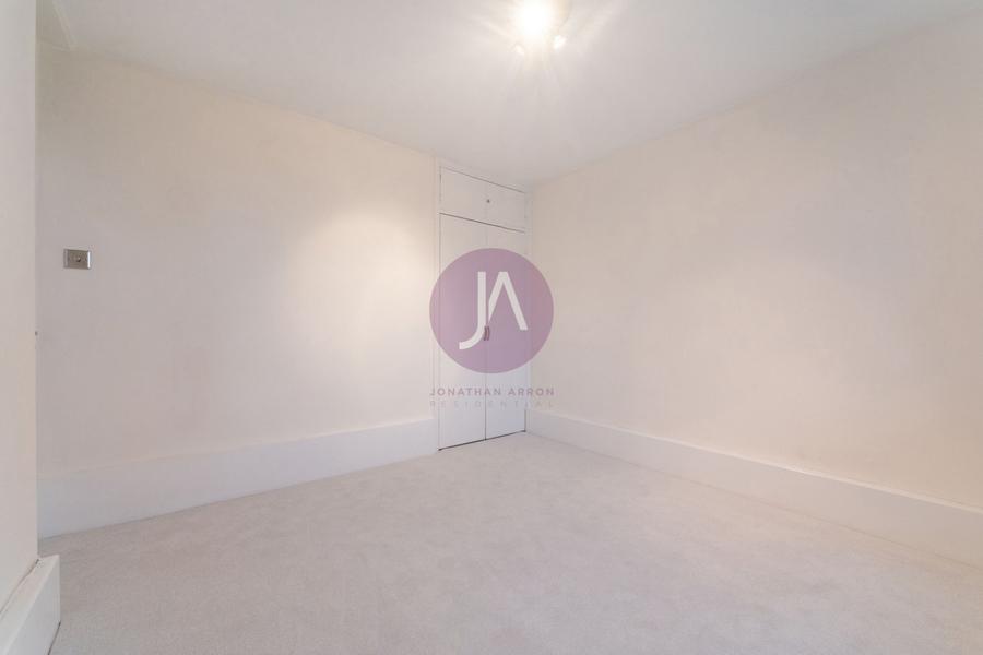 2 bedroom Flat to rent in Sherlock Court-view8