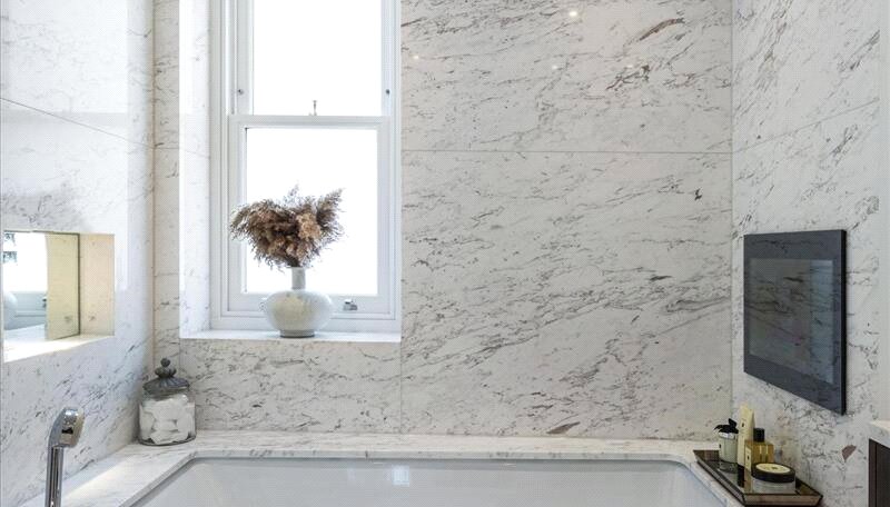3 bedroom Flat to rent in Prince of Wales Terrace-view4