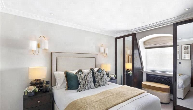 3 bedroom Flat to rent in Prince of Wales Terrace-view10
