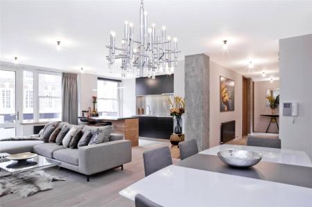 3 bedroom Flat to rent in Weymouth Street-List2296