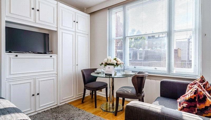 Flat to rent in Hill Street-view3