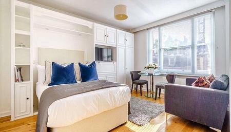 Flat to rent in Hill Street-List2362