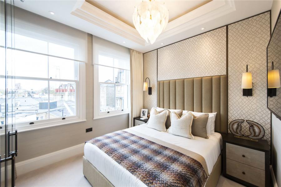 2 bedroom Flat to rent in Prince of Wales Terrace-view4