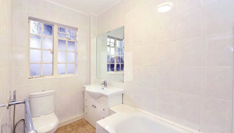 5 bedroom Flat to rent in Strathmore Court-view7