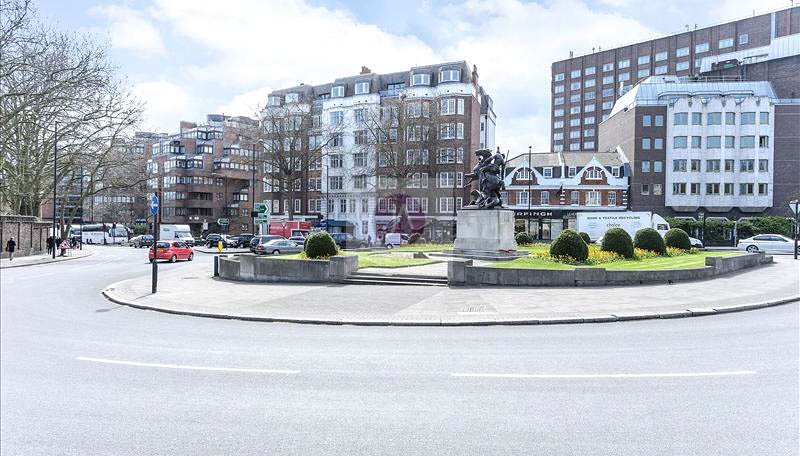 5 bedroom Flat to rent in Strathmore Court-view10