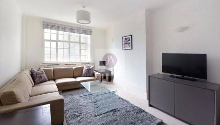 5 bedroom Flat to rent in Strathmore Court-List2308