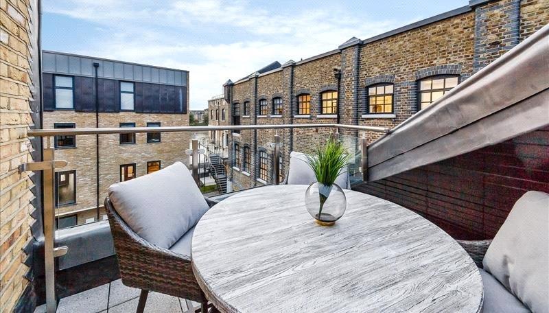 2 bedroom Flat to rent in Palace Wharf-view4
