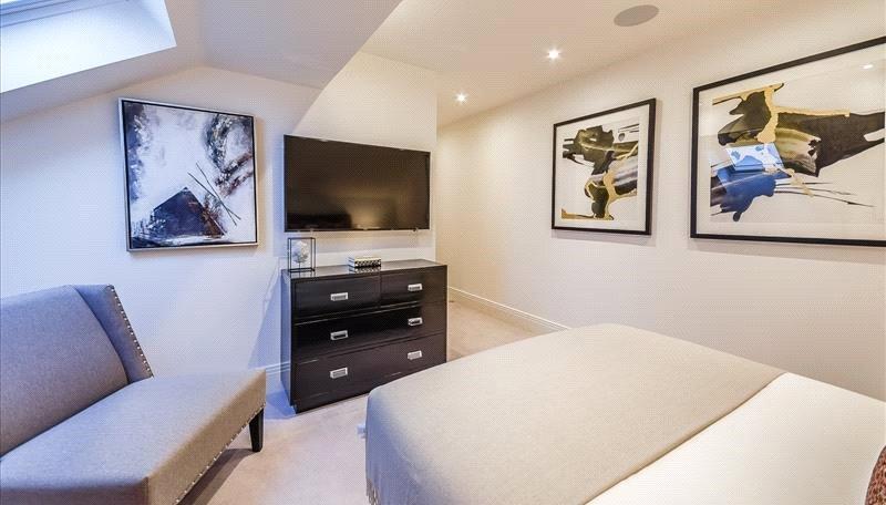 2 bedroom Flat to rent in Palace Wharf-view9