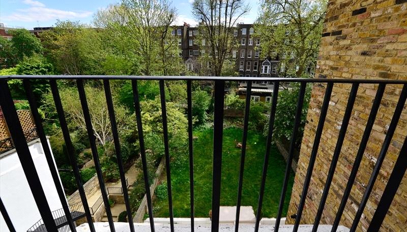 2 bedroom Flat to rent in Somerset Court-view13