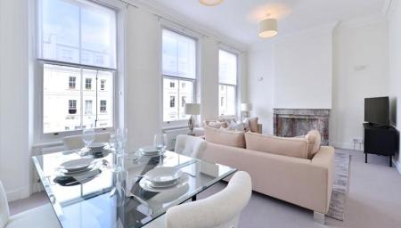 2 bedroom Flat to rent in Somerset Court-List2332