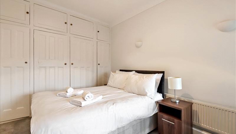 6 bedroom Flat to rent in Strathmore Court-view10