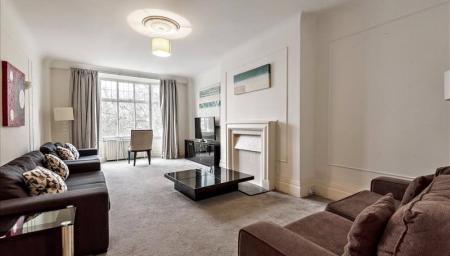 6 bedroom Flat to rent in Strathmore Court-List2303