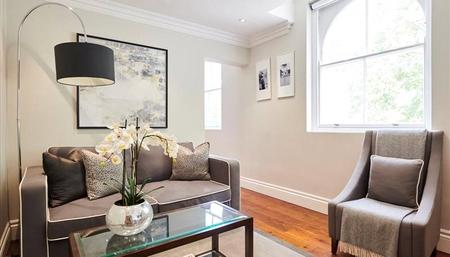 2 bedroom Flat to rent in Garden House-List2326