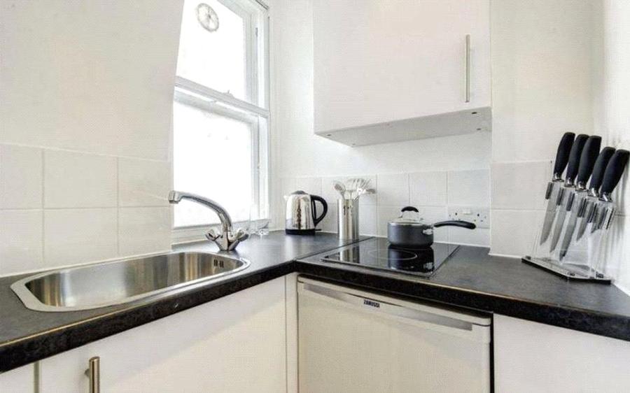 Flat to rent in Hill Street-view5