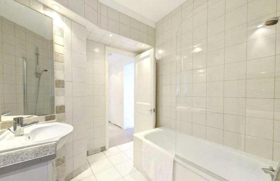 Flat to rent in Hill Street-view4