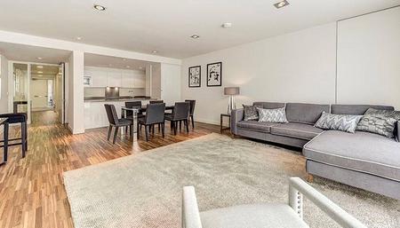 2 bedroom Flat to rent in Fulham Road-List2322