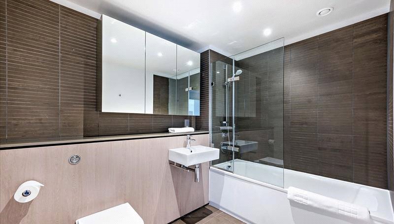 3 bedroom Flat to rent in Merchant Square East-view5