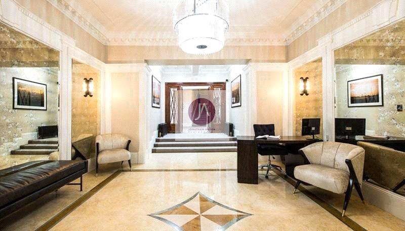 5 bedroom Flat to rent in Strathmore Court-view7