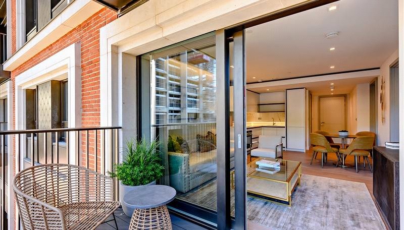 1 bedroom Flat to rent in Garrett Mansions-view13